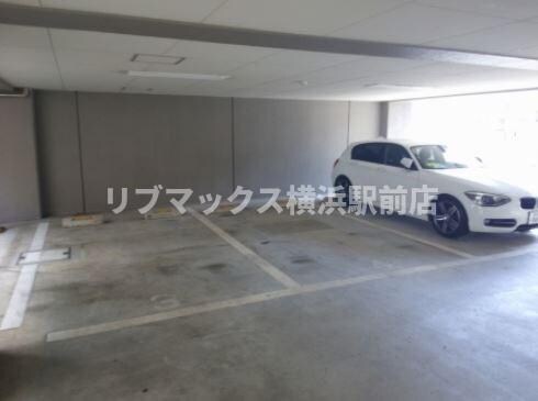 カスタリア野毛山の物件外観写真