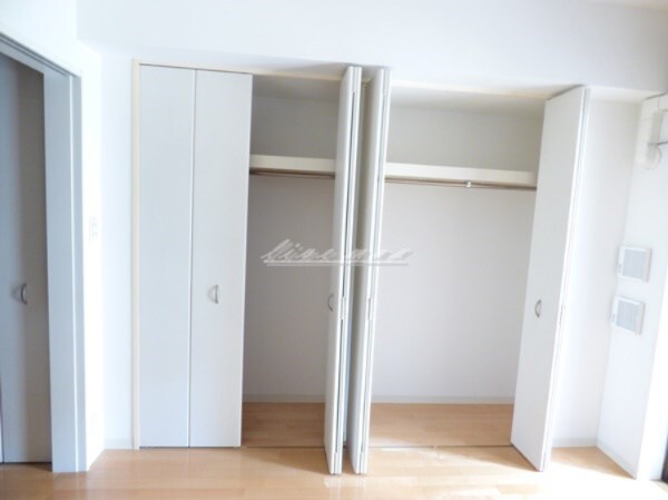 ドゥーエ横濱台町の物件内観写真