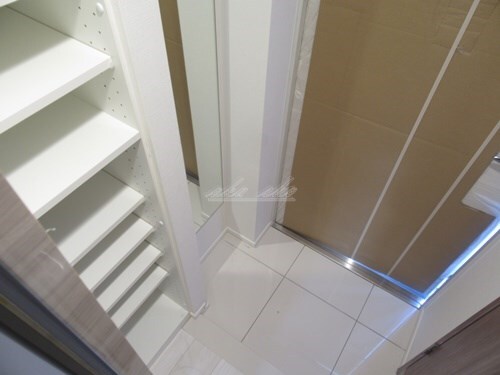 伊勢佐木長者町駅 徒歩4分 2階の物件内観写真