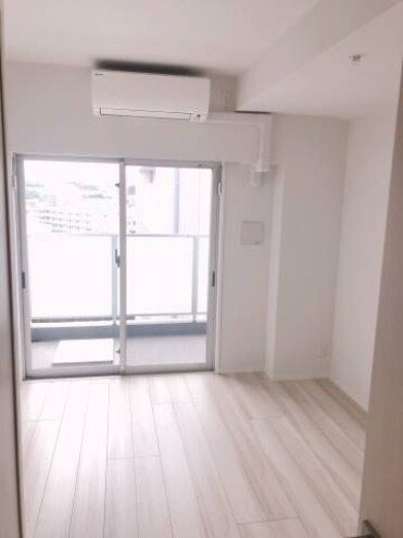 リヴシティ横濱新川町弐番館の物件内観写真