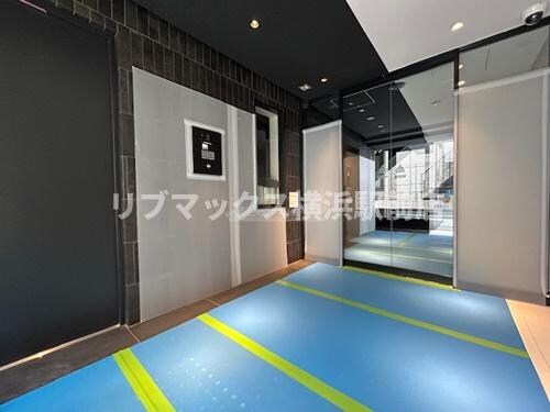 オープンブルーム横浜の物件外観写真