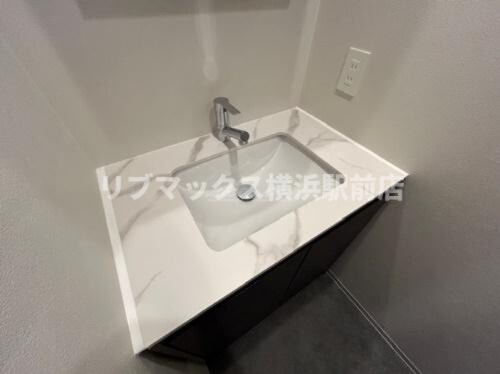 オープンブルーム横浜の物件内観写真