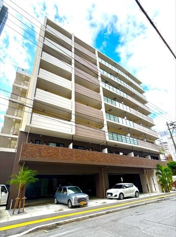 N-FLAT matsuyamaの物件外観写真