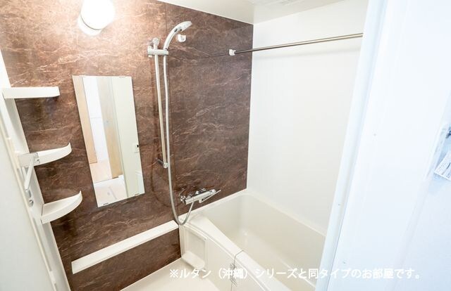 ヴィラ・アリーエ　Ⅴの物件内観写真