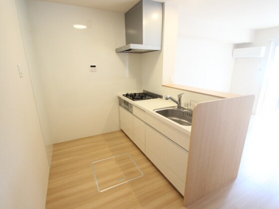 パイン　コートの物件内観写真