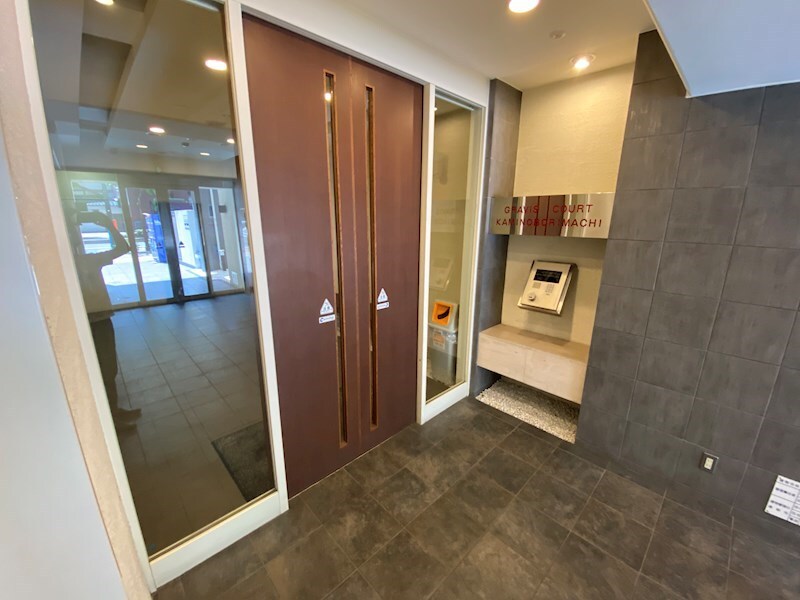 グラビスコート上幟町の物件外観写真