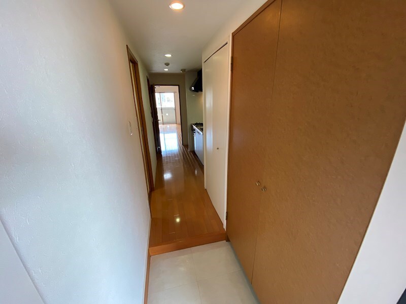 グラビスコート上幟町の物件内観写真