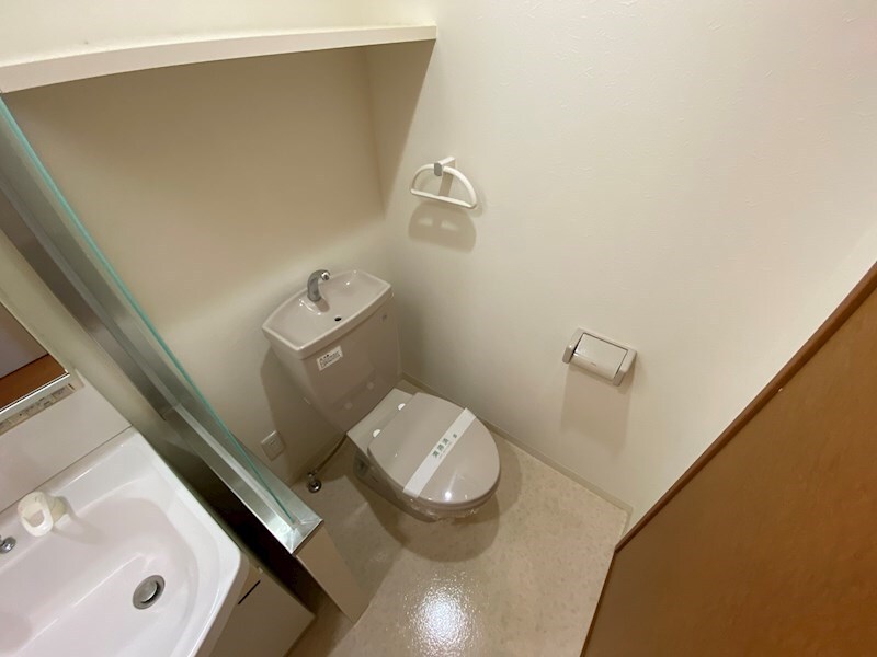 グラビスコート上幟町の物件内観写真