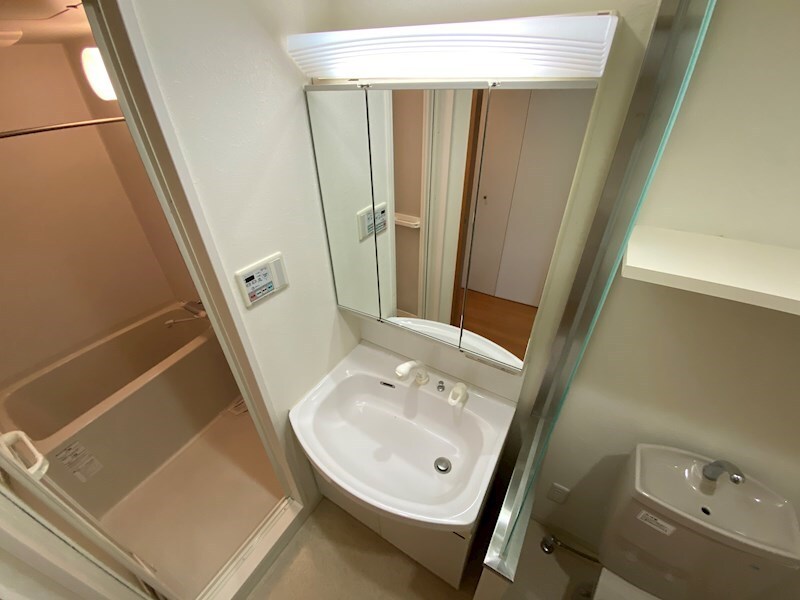 グラビスコート上幟町の物件内観写真