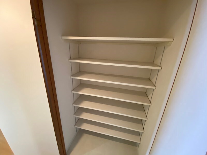 グラビスコート上幟町の物件内観写真