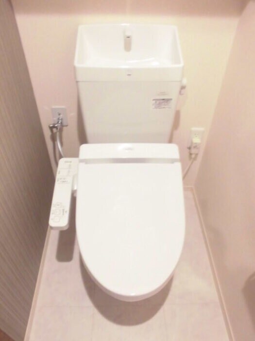 パインコートにほの物件内観写真