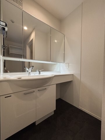 サンコートHIKARIの物件内観写真