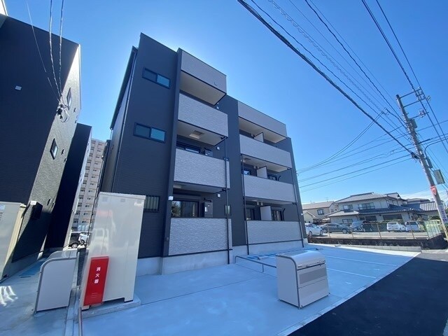 トラスティレジデンス地御前　西館の物件外観写真