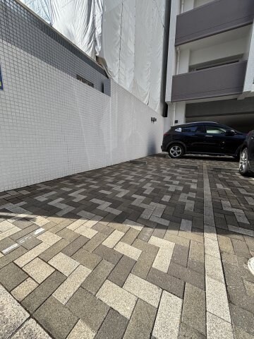 グラビスコート白島の物件外観写真