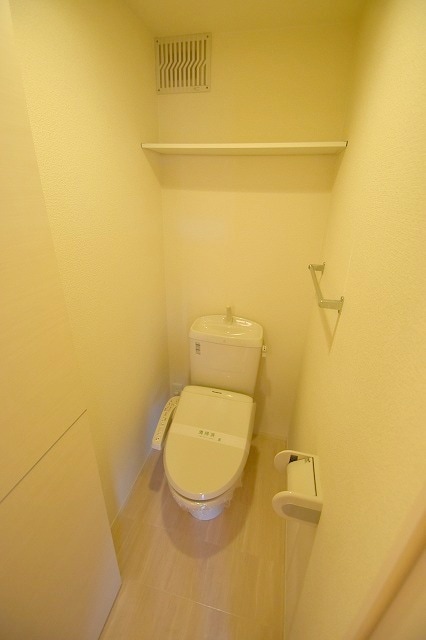 カスタニエ緑井の物件内観写真