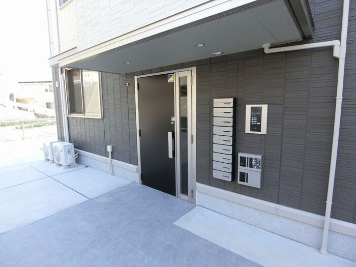 リオッサの物件外観写真