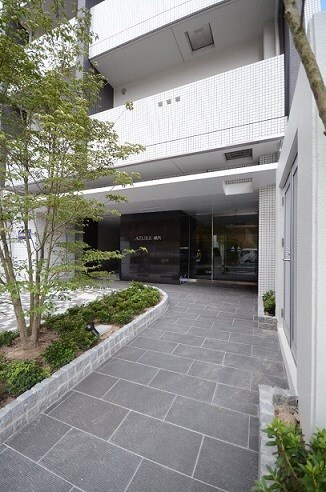AZURE幟町の物件外観写真