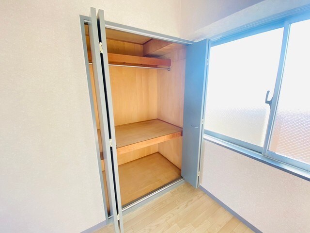 スカイヒルズ出汐の物件内観写真