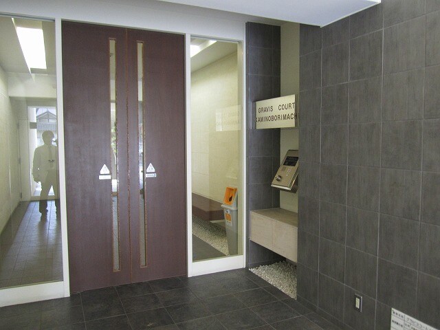 グラビスコート上幟町の物件外観写真