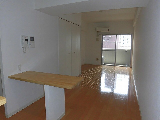 グラビスコート上幟町の物件内観写真