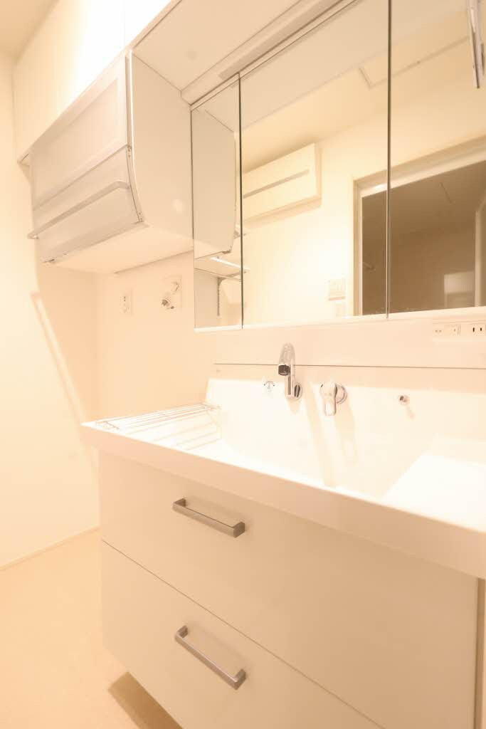 アヴェニール・ラディウ平和大通の物件内観写真