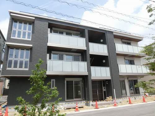 シャーメゾン三洋の物件外観写真