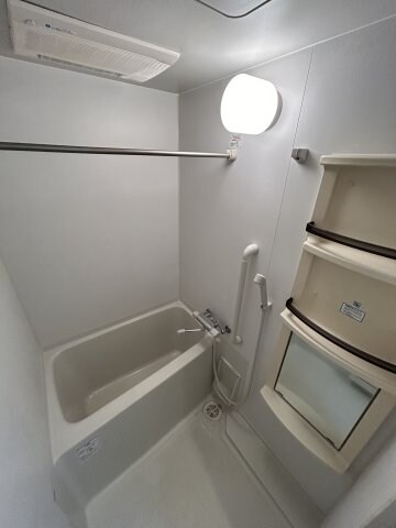 グラビスコート上幟町の物件内観写真