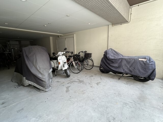 グラビスコート上幟町の物件内観写真