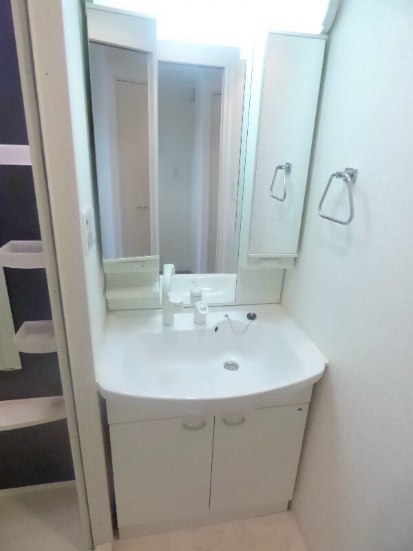 グラビスコート光町の物件内観写真