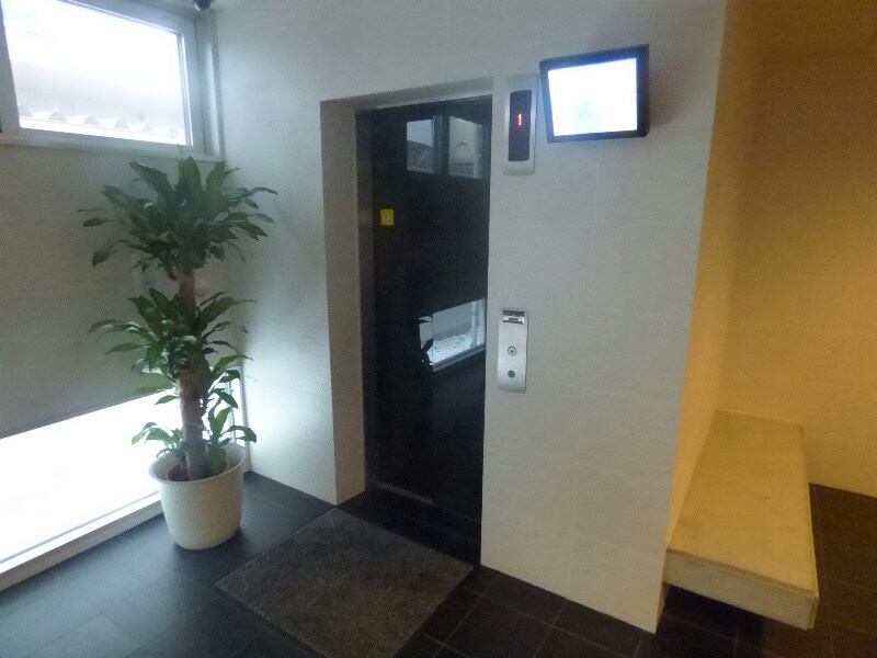 グラビスコート光町の物件内観写真