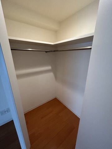 グラビスコート白島の物件内観写真