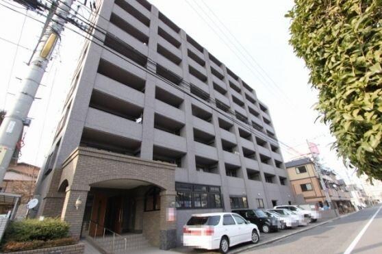 ロアール古市の物件外観写真