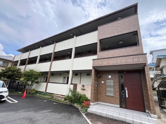 エリタージュの物件外観写真