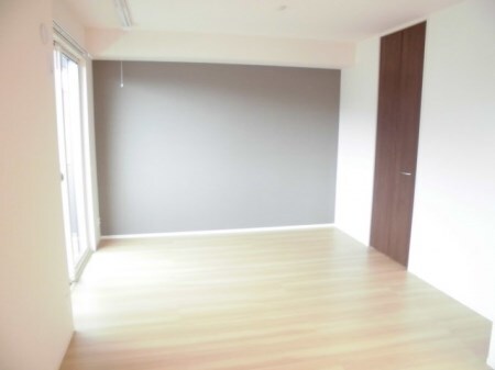 パインコートにほの物件内観写真