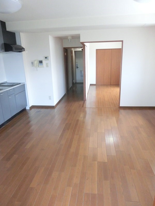 コンフォール空港通りの物件内観写真