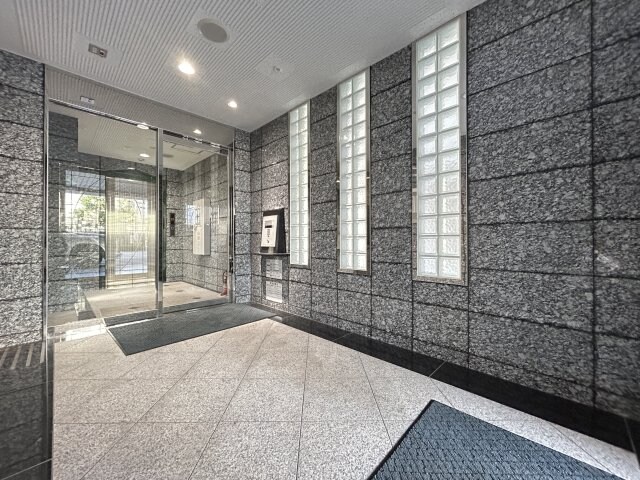 プランドール西観音の物件外観写真