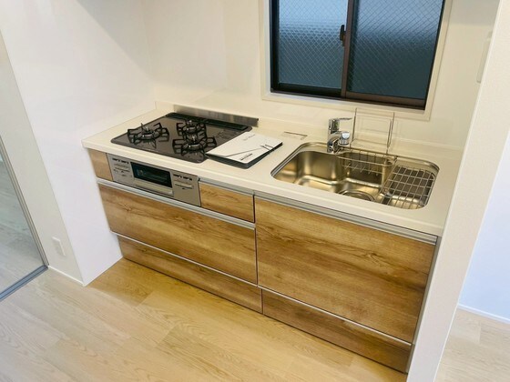 シャーメゾン学園前の物件内観写真