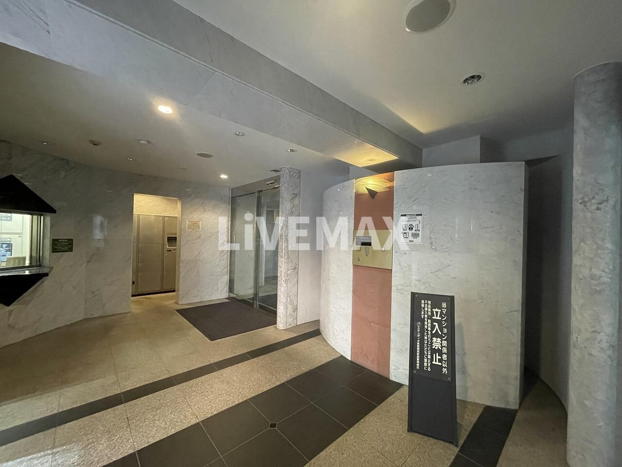 新宿御苑前駅 徒歩3分 5階の物件外観写真