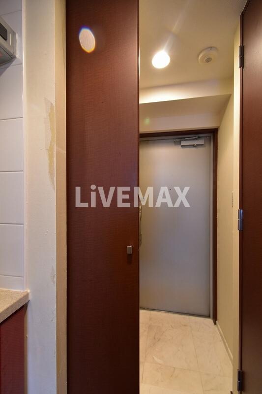 新宿御苑前駅 徒歩3分 5階の物件内観写真