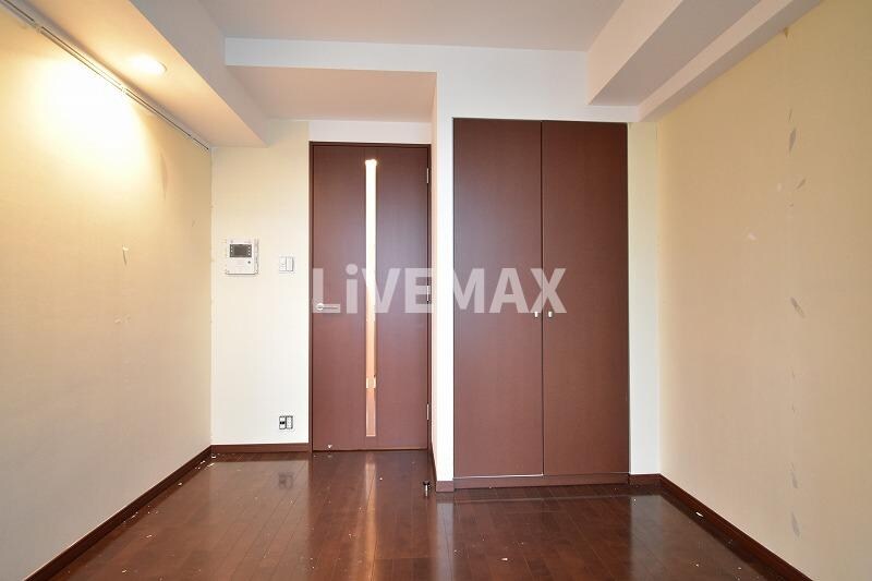 新宿御苑前駅 徒歩3分 5階の物件内観写真