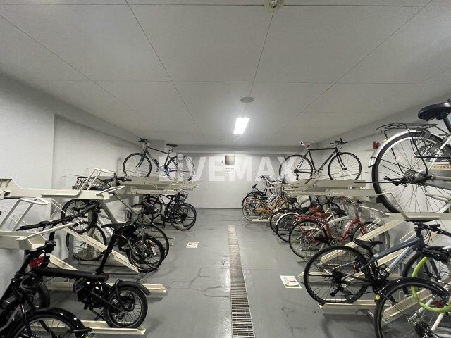 新宿御苑前駅 徒歩3分 5階の物件内観写真