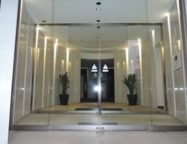 御茶ノ水駅 徒歩4分 9階の物件外観写真