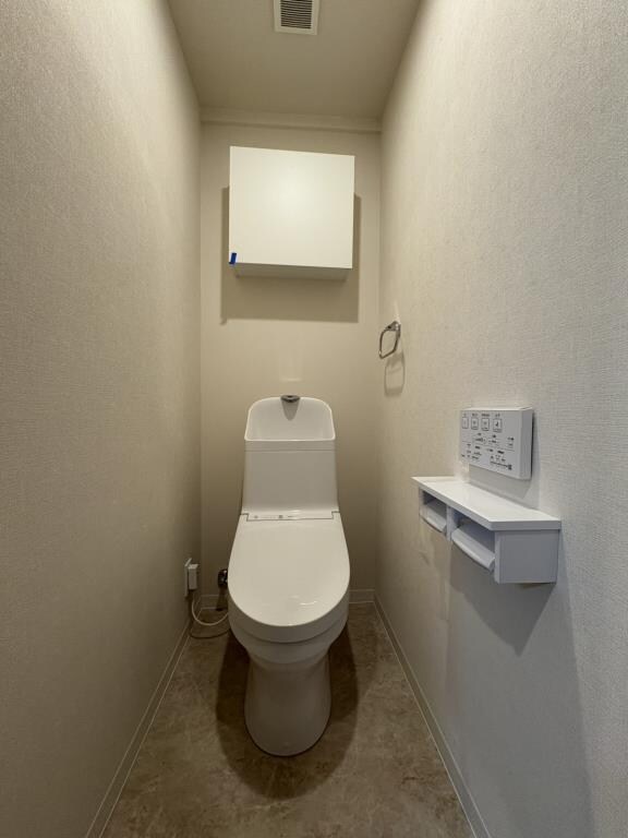 ROOTs Shinjuku Wakamatsuchoの物件内観写真