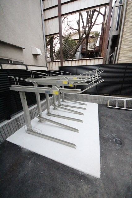 レオーネ方南町の物件外観写真