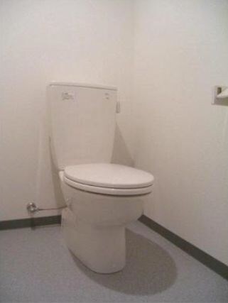 トーシンフェニックス新宿余丁町の物件内観写真