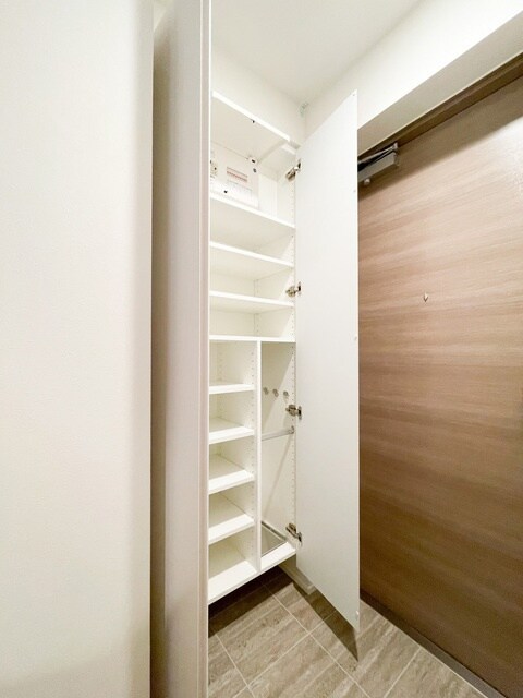 西新宿駅 徒歩5分 2階の物件内観写真