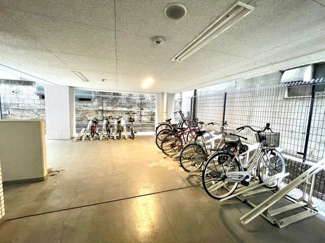 中野駅 徒歩1分 11階の物件外観写真