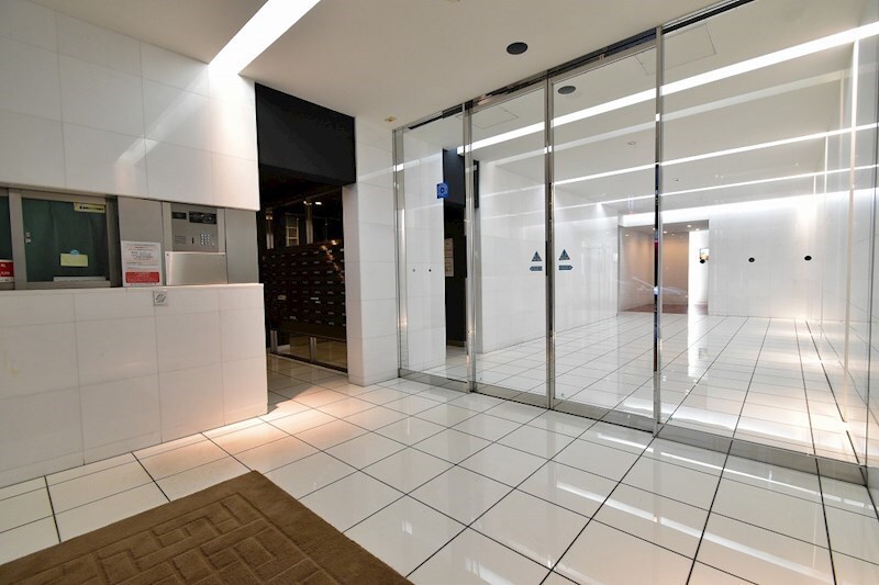 新宿御苑前駅 徒歩3分 2階の物件外観写真