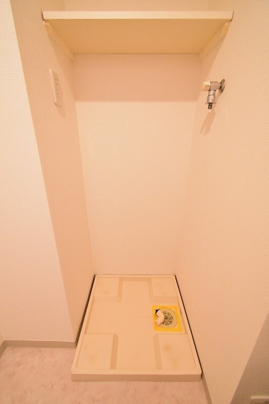 新宿御苑前駅 徒歩3分 2階の物件内観写真