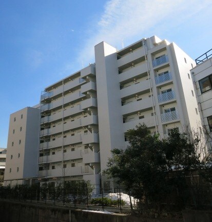 エミリブ下落合の物件外観写真